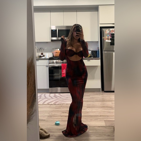 White Fox Let Me think Long Sleeve Maxi Raspberry - Picture 4 of 6